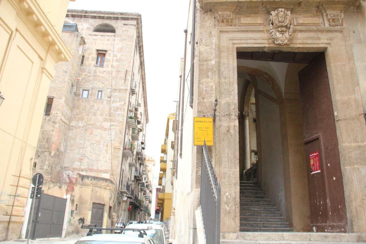 Appartamento Valverde Palermo Bagian luar foto